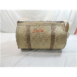 VINTAGE LARGE WOVEN TRAVEL BAG