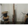 Image 1 : PILE MISC COPPER PIPE, YARD STICK, SPLIT