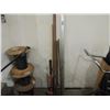 Image 2 : PILE MISC COPPER PIPE, YARD STICK, SPLIT
