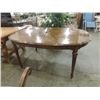Image 3 : BEAUTIFUL OVAL DINING TABLE