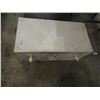 Image 1 : WHITE TRUNK FOOT LOCKER