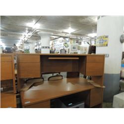 OAK? OFFICE DESK