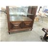 Image 2 : LARGE CHINA CABINET GLASS SHELVES