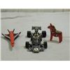 Image 2 : LOT 3 MISC SMALL COLLECTIBLES : CAR, PLANE, HORSE