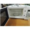 Image 3 : EMERSON MICROWAVE OVEN