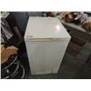 Image 3 : GE QUALITY FREEZER CHEST