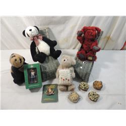 LOT 6 BOYDS COLLECTORS BEARS, FIGURES,