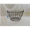 Image 1 : VINTAGE WIRE BASKET