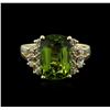 Image 1 : 14KT Yellow Gold 4.92ct Peridot and Diamond Ring