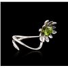 Image 2 : 14KT White Gold 1.10ct Peridot and Diamond Ring