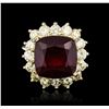 Image 2 : 14KT Yellow Gold 9.79ct Ruby and Diamond Ring