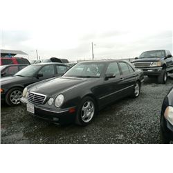 01 Mercedes-Benz E-Class 4dr Sedan - ADT - `DRIVE