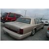 Image 4 : 93 Lincoln Town Car 4 Dr  Sedan - T - `DRIVE