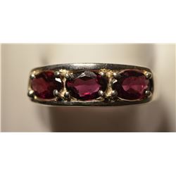 St Silver Garnet Ring