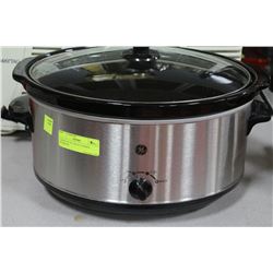 LARGE GE S.S. SLOW COOKER - WORKING