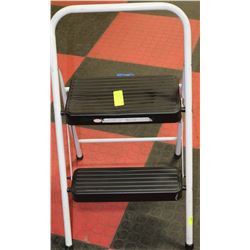 SMALL 2 STEP STOOL LADDER