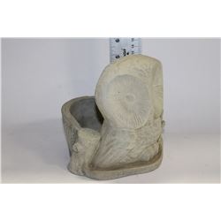 SET OF 3 CEMENT GARDEN ORNAMENTS - OWL