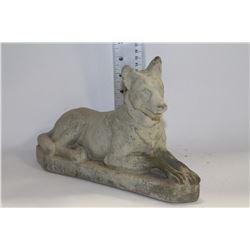 PAIR OF DOGS CEMENT GARDEN ORNAMENTS