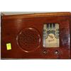 Image 1 : 1940'S MARCONI RADIO