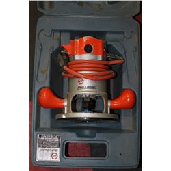 BLACK & DECKER ROUTER W/ CASE