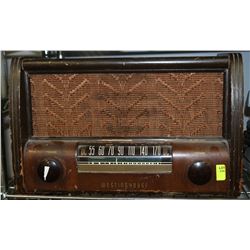 1940'S WESTINGHOUSE RADIO