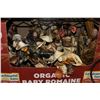 Image 1 : BOX OF PAPER MACHE FIGURES