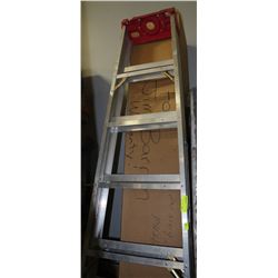 8FT. STEP LADDER
