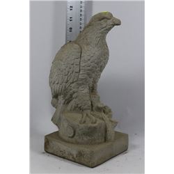 CEMENT EAGLE GARDEN ORNAMENT