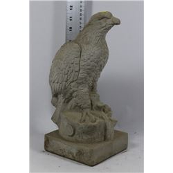 CEMENT EAGLE GARDEN ORNAMENT