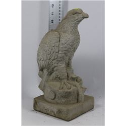 CEMENT EAGLE GARDEN ORNAMENT