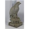 Image 1 : CEMENT EAGLE GARDEN ORNAMENT