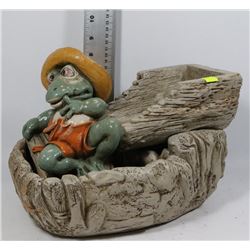 FROG ON A LOG WATER FOUNTAIN