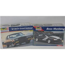 LOT OF 2 MODEL CARS