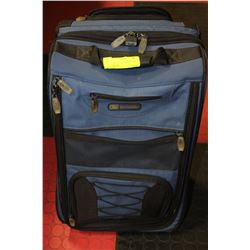 BLUE TRAVEL TECH TRAVEL BAG ON CASTORS