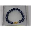 Image 1 : 10MM ROYAL BLUE SEA SHELL PEARL BRACELET