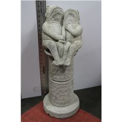 CONCRETE PEDESTAL W/ PAIR OF FROGS