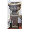 Image 1 : GREY PAINTED CONCRETE PLANTER W PEDESTAL