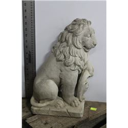 CONCRETE LION LAWN ORNAMENT