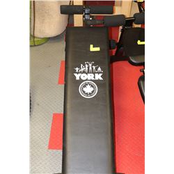 YORK WEIGHT TRAINING BENCH