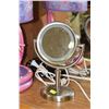 Image 1 : MAGNIFYING MIRROR WITH LIGHT
