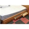 Image 5 : WOOD TONE BEDROOM SET INCLUDES QUEEN BEDFRAME