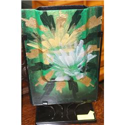 MULTITONAL GREEN FLORAL DISPLAY PLATE WITH STAND