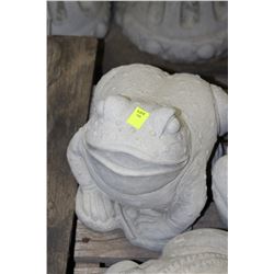 CONCRETE TOAD STATUE