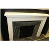 Image 1 : CONTEMPORARY STYLE WHITE LAQUER FIREPLACE MANTLE