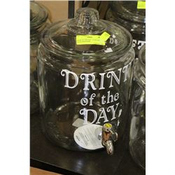 2 GALLON DRINK DISPENSER ON CHOICE: DRINK OF THE