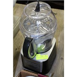 BLACK & DECKER FOOD PROCESSOR