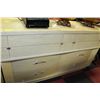 Image 2 : QU SIZE HEADBOARD FOOTBOARD W/ 2 DRESSERS