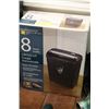 Image 1 : MAINSTAYS 8-SHEET PAPER SHREDDER ( IN BOX )