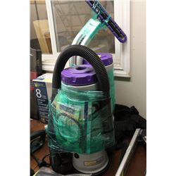 2 PROFESSIONAL SUPER QUARTER VAC (PROTEAM VACUUM