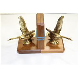 2 GEESE BOOKENDS